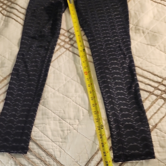 Mossimo Supply Co. Black and Gray Patterned Leggings - Picture 5 of 9